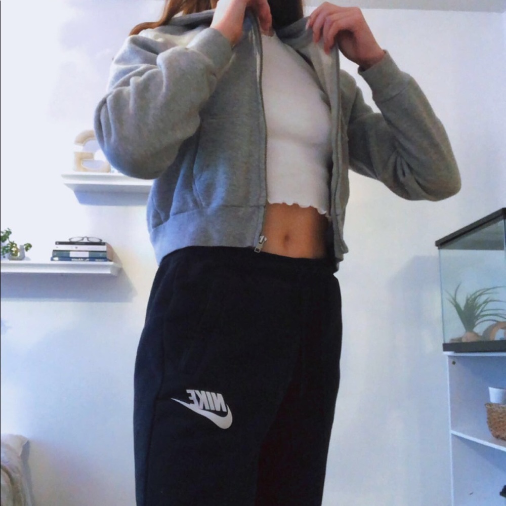 brandy melville chrissy cropped hoodie grey